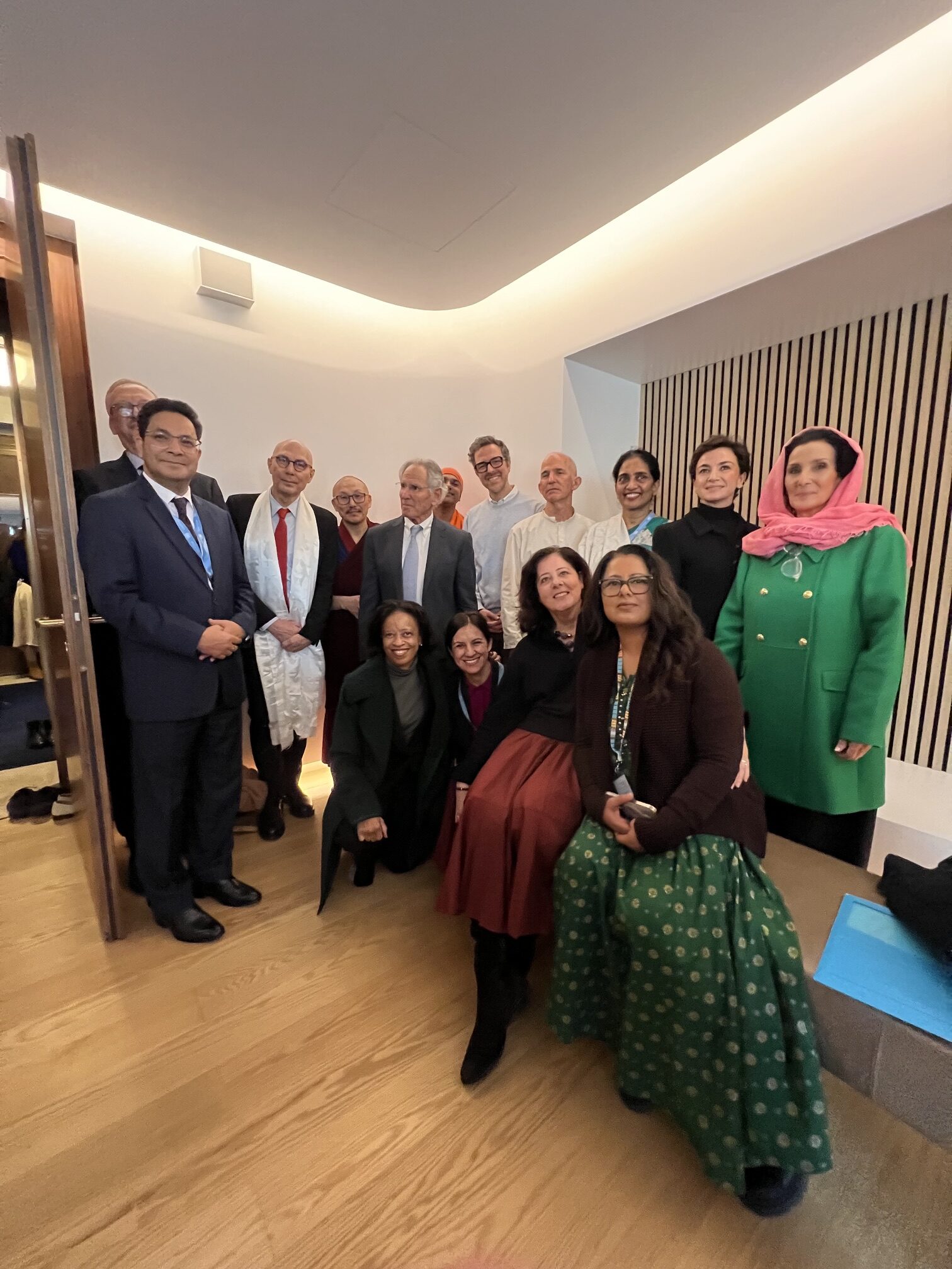 Mindful Diplomacy: Inner Resources for Global Challenges
